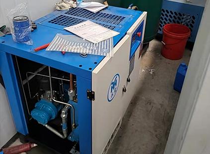 ຜູ້ຜະລິດ Screw Air Compressor ສົນທະນາກັບທ່ານກ່ຽວກັບບັນຫາລະດັບນ້ໍາມັນໃນ Screw Air Compressors